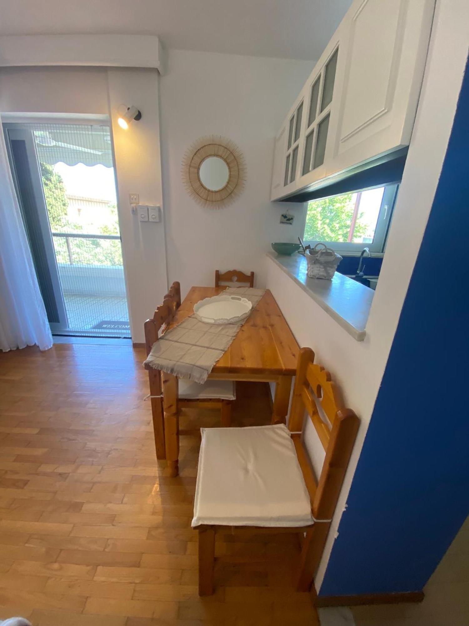 Irini Seaside Apartment Palaiontsiflikion Bagian luar foto